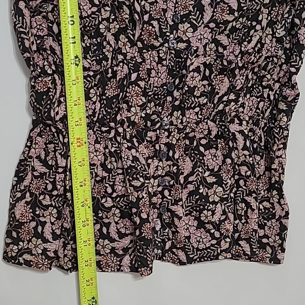 NWT Old Navy Sleeveless Black Floral Blouse with Ruffles & Smocked Back size S - Picture 7 of 7